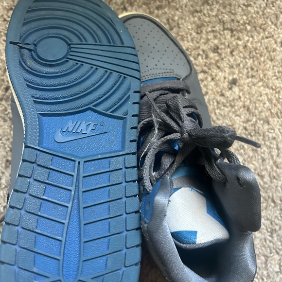 Jorden Basketball 🏀 Sneakers!! - Picture 7 of 8